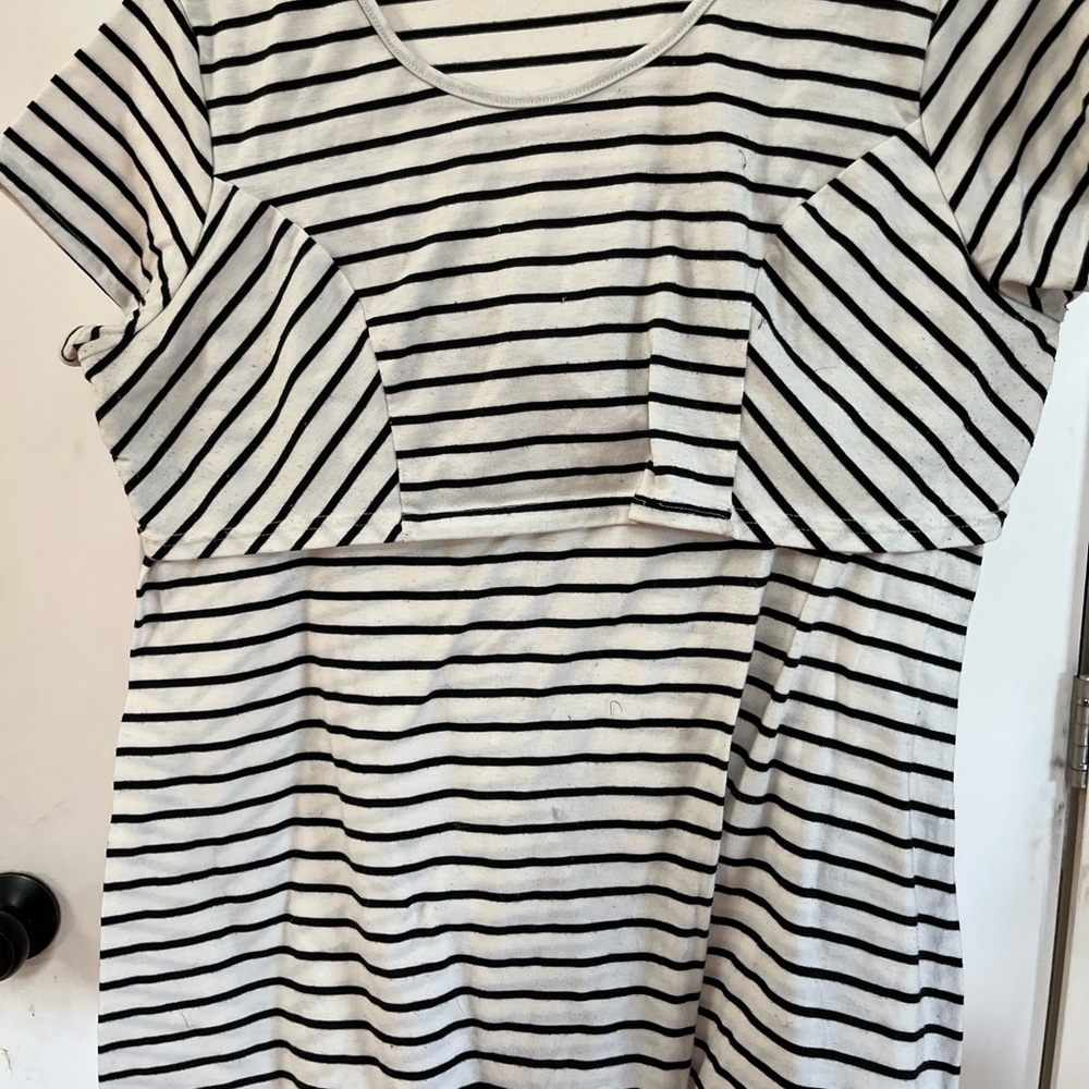 Nursing maternity shirt